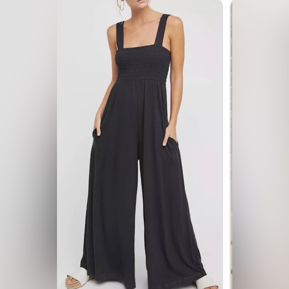 Free People Beach wide leg jumpsuit - size Small